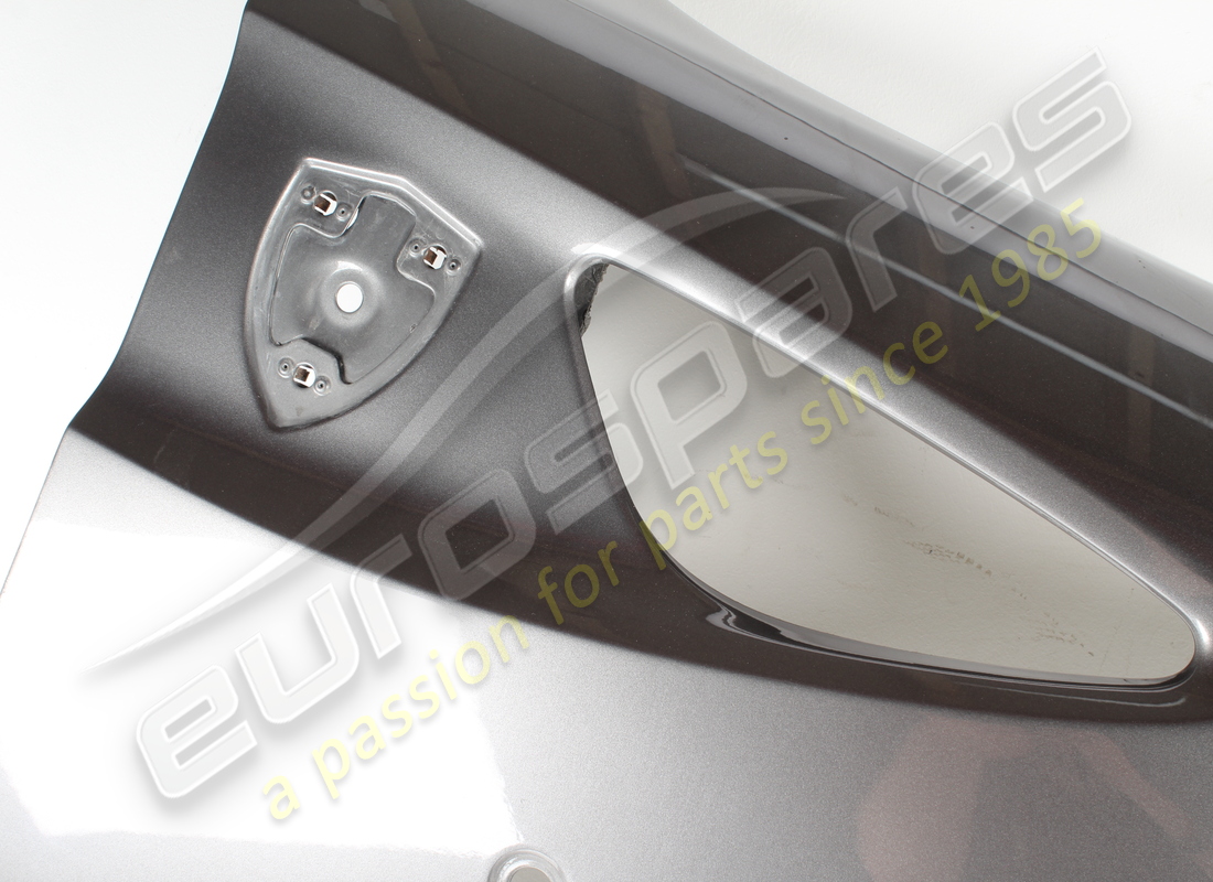 USED FERRARI COMPLETE RH FRONT FENDER. PART NUMBER 83277011 (3) used ferrari complete rh front fender. part number 83277011 (3)