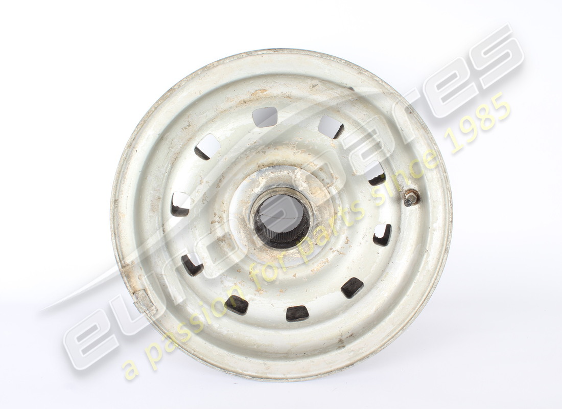 USED Ferrari ROAD WHEEL 7.5 X 15'' . PART NUMBER 700337 (1)