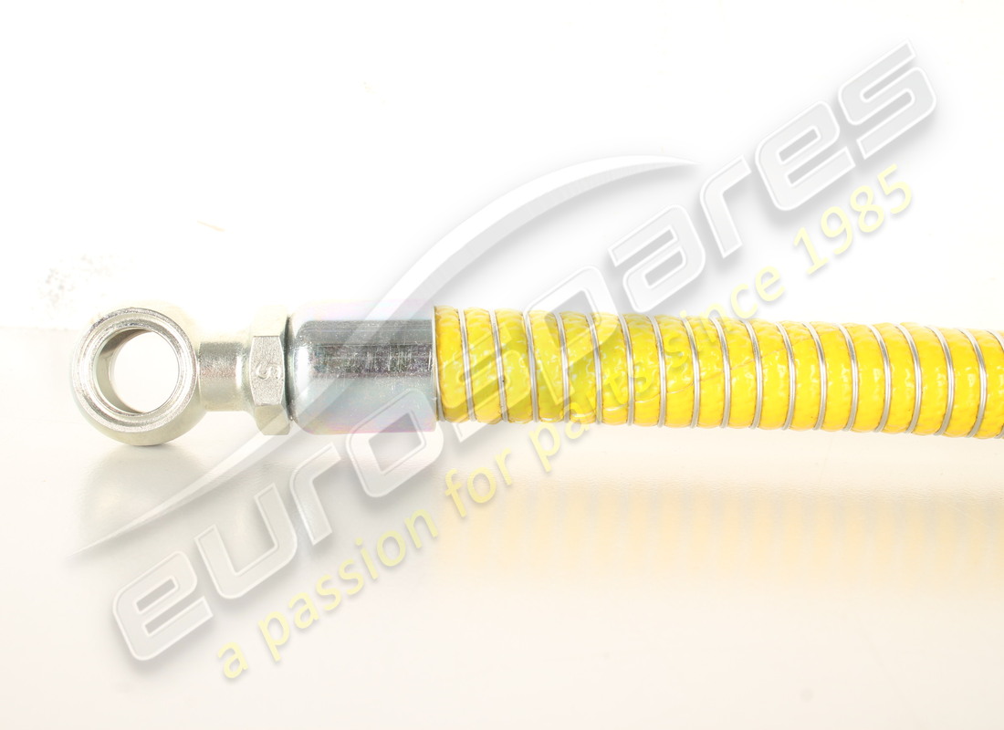 NEW OE YELLOW FUEL HOSE C/W UNIONS. PART NUMBER 19535 (2) new oe yellow fuel hose c/w unions. part number 19535 (2)