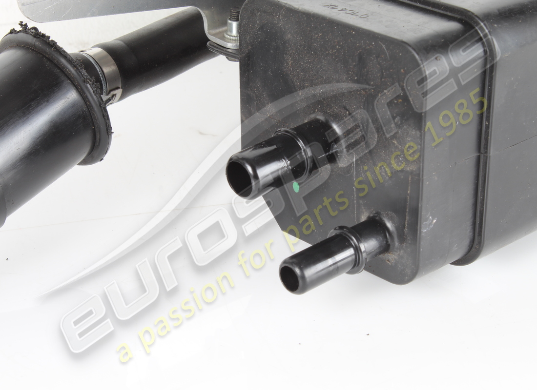 USED FERRARI FILTRO VAPORI COMPLETE. PART NUMBER 895452 (3) used ferrari filtro vapori complete. part number 895452 (3)