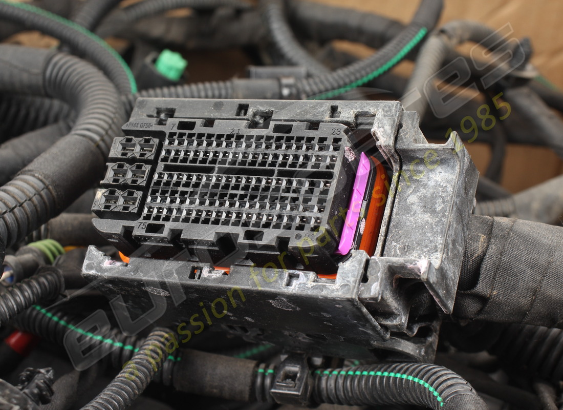 USED FERRARI FRONT CABLE. PART NUMBER 311974 (3) used ferrari front cable. part number 311974 (3)