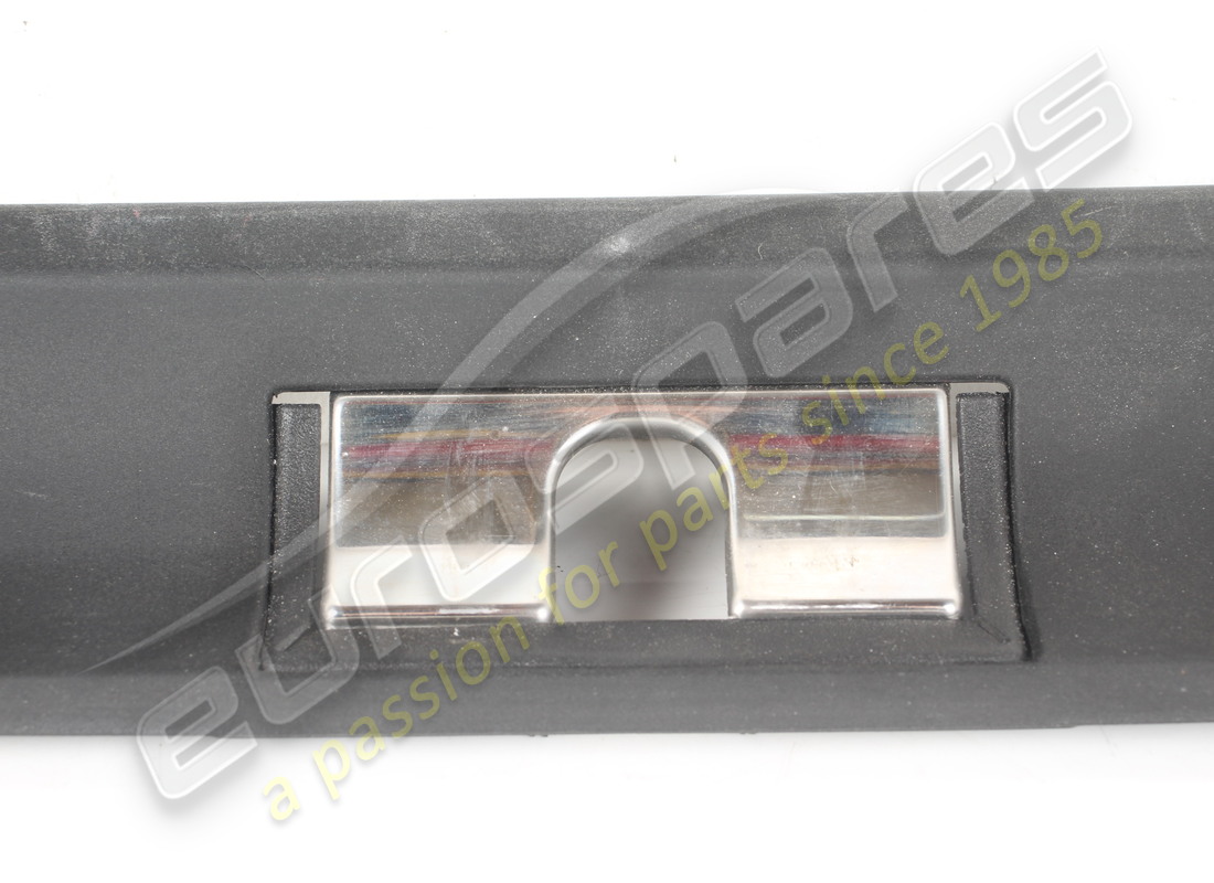 USED FERRARI COPERT. BATTIVALIGIA COMPLETE. PART NUMBER 85379100 (2) used ferrari copert. battivaligia complete. part number 85379100 (2)