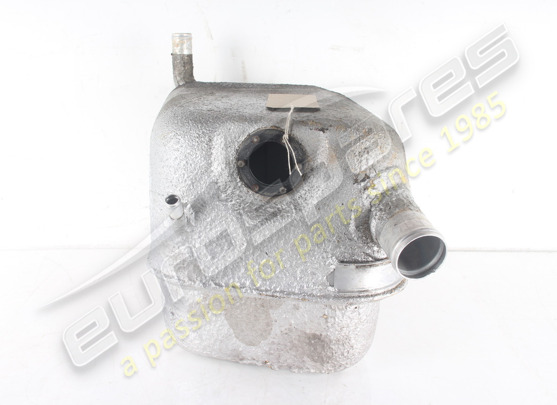 used ferrari lh fuel tank. part number 121318 (3)