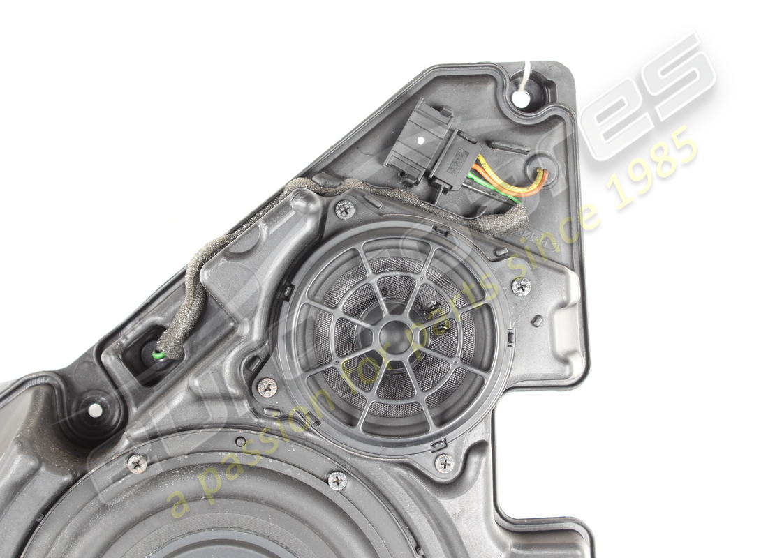 used lamborghini loudspeaker box tuerbox vorne li. part number 4m8035299 (2)