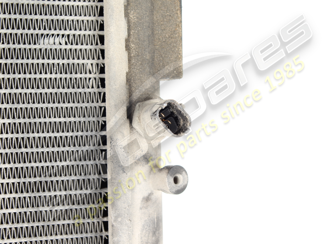 USED FERRARI ENGINE WATER RADIATOR. PART NUMBER 333926 (6) used ferrari engine water radiator. part number 333926 (6)