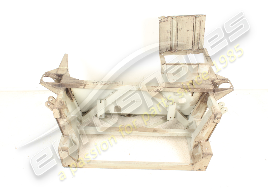 NEW FERRARI TESTAROSSA FRONT FRAME COMPLETE. PART NUMBER 70000677 (2) new ferrari testarossa front frame complete. part number 70000677 (2)