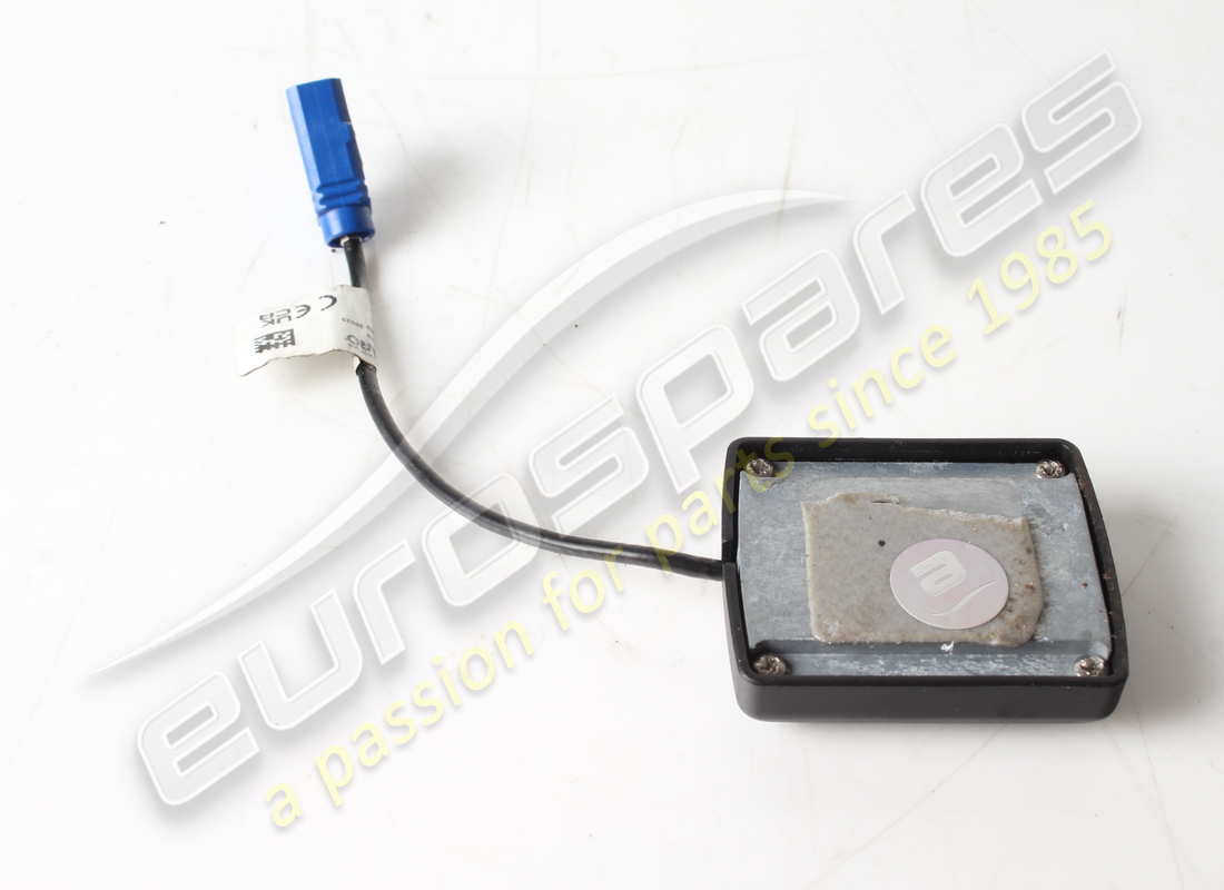 USED FERRARI GPS ANTENNA. PART NUMBER 789209 (4) used ferrari gps antenna. part number 789209 (4)