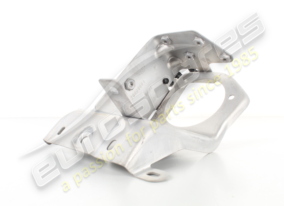 new maserati air pump fixing bracket. part number 670003501 (1)