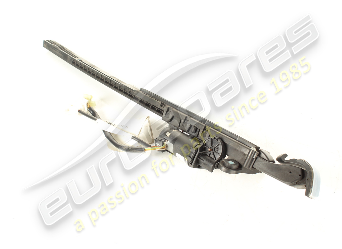 USED Ferrari LH BELT EXTENDER . PART NUMBER 82251900 (1)