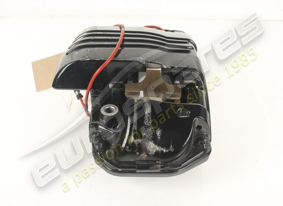 used ferrari complete rh front calliper. part number 776903 (2)