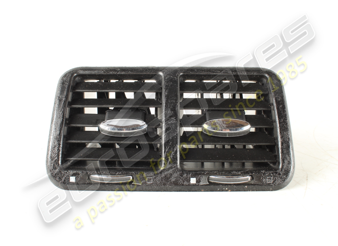 used maserati rear air vent opening. part number 67211900 (1)