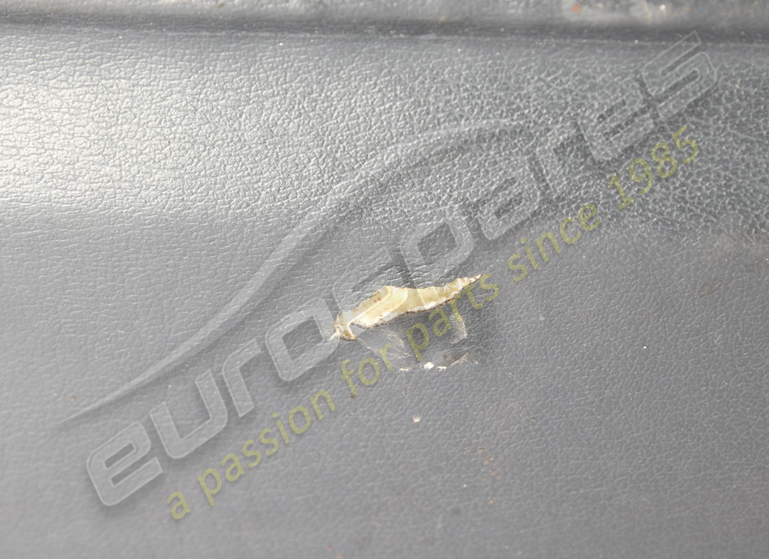 DAMAGED FERRARI COVER RHD PART NUMBER 61852500 (2) damaged ferrari cover rhd part number 61852500 (2)