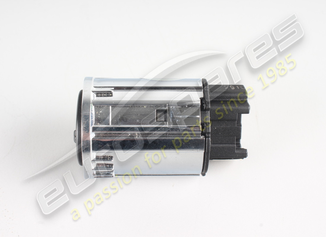 damaged aston martin switch, dsc control. part number 4g432c418af (2)