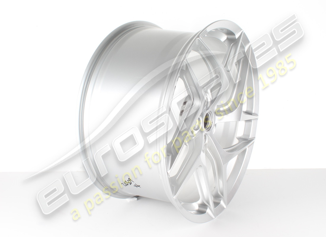 RECONDITIONED FERRARI RH FRONT WHEEL. PART NUMBER 334486 (2) reconditioned ferrari rh front wheel. part number 334486 (2)