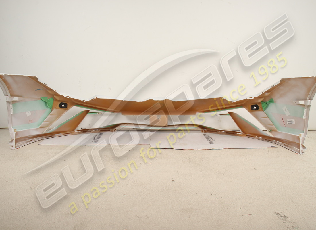 NEW LAMBORGHINI BUMPER. PART NUMBER 4T0807103AEGRU (8) new lamborghini bumper. part number 4t0807103aegru (8)