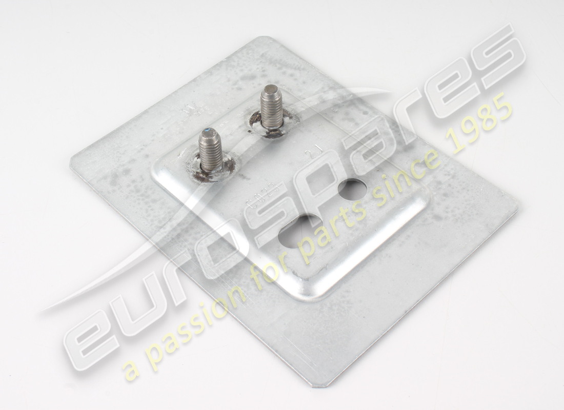 NEW MASERATI LH PLATE. PART NUMBER 670003900 (1) new maserati lh plate. part number 670003900 (1)