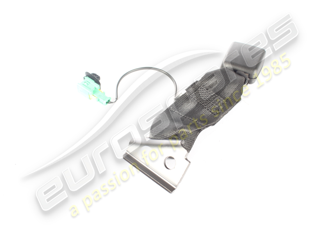 USED MASERATI CENTRE REAR SEATBELT BUCKLE SECTION. PART NUMBER 670198277 (4) used maserati centre rear seatbelt buckle section. part number 670198277 (4)