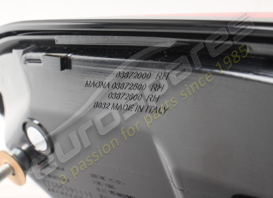 NEW OE RH TAIL LIGHT FIXED SIDE. PART NUMBER 670158688 (3) new oe rh tail light fixed side. part number 670158688 (3)