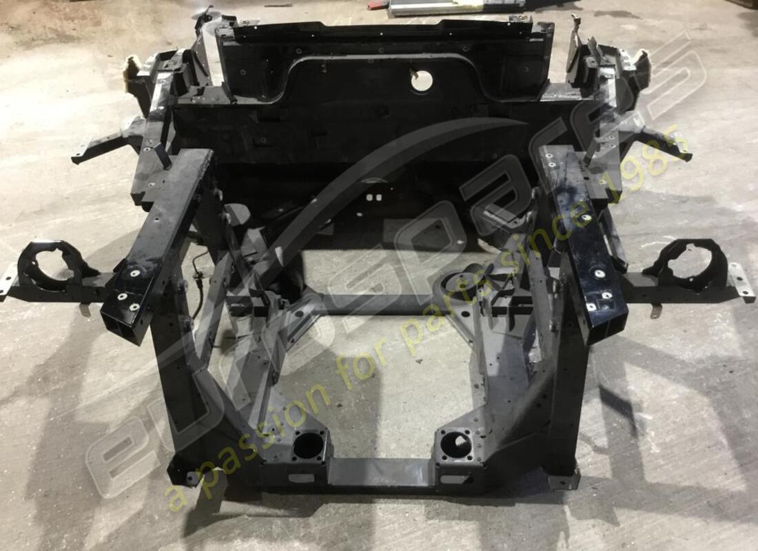 USED Lamborghini REAR END . PART NUMBER 400813031G (1)