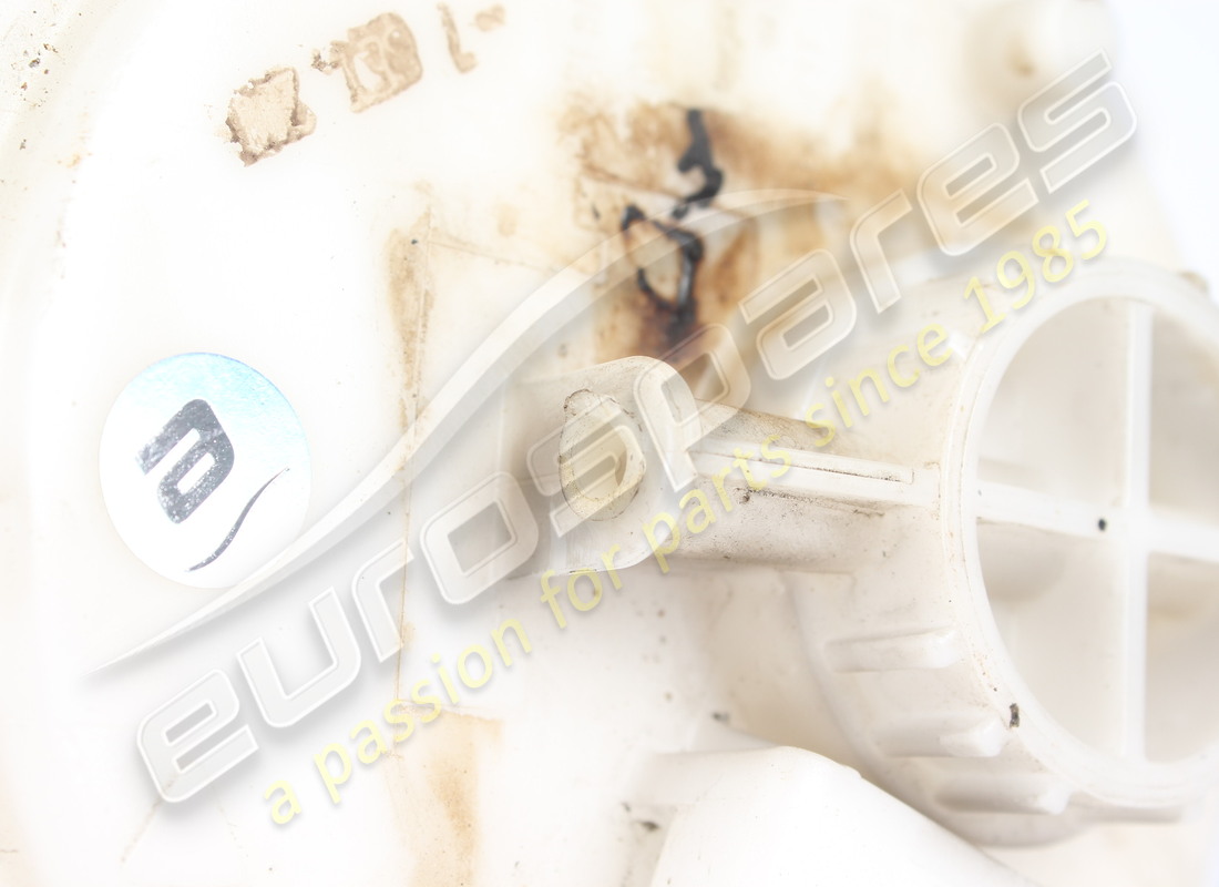 DAMAGED FERRARI COMPLETE FUEL PUMP. PART NUMBER 181205 (2) damaged ferrari complete fuel pump. part number 181205 (2)