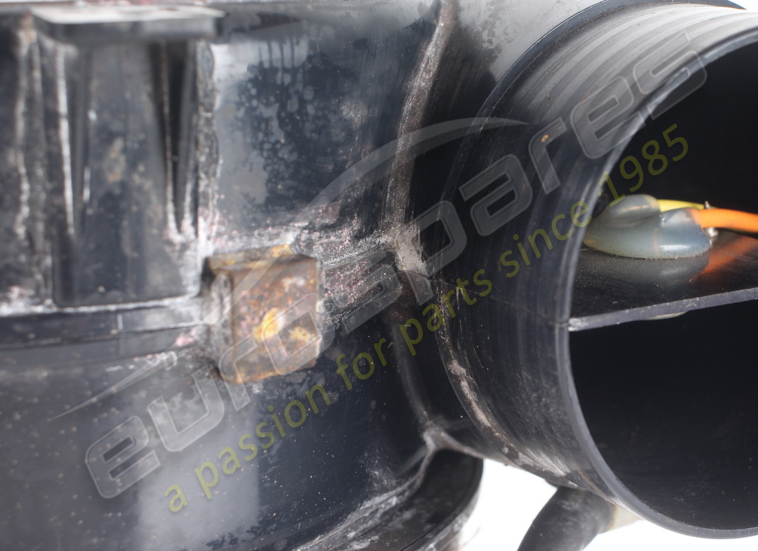 used ferrari lh electric fan from ch no 76081. part number 62438800 (6)