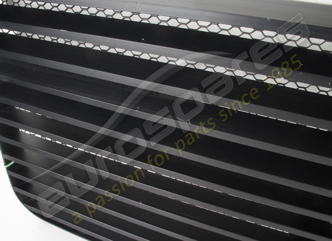 NEW (OTHER) FERRARI REAR GRILLE ENGINE COVER. PART NUMBER 61500500 (4) new (other) ferrari rear grille engine cover. part number 61500500 (4)