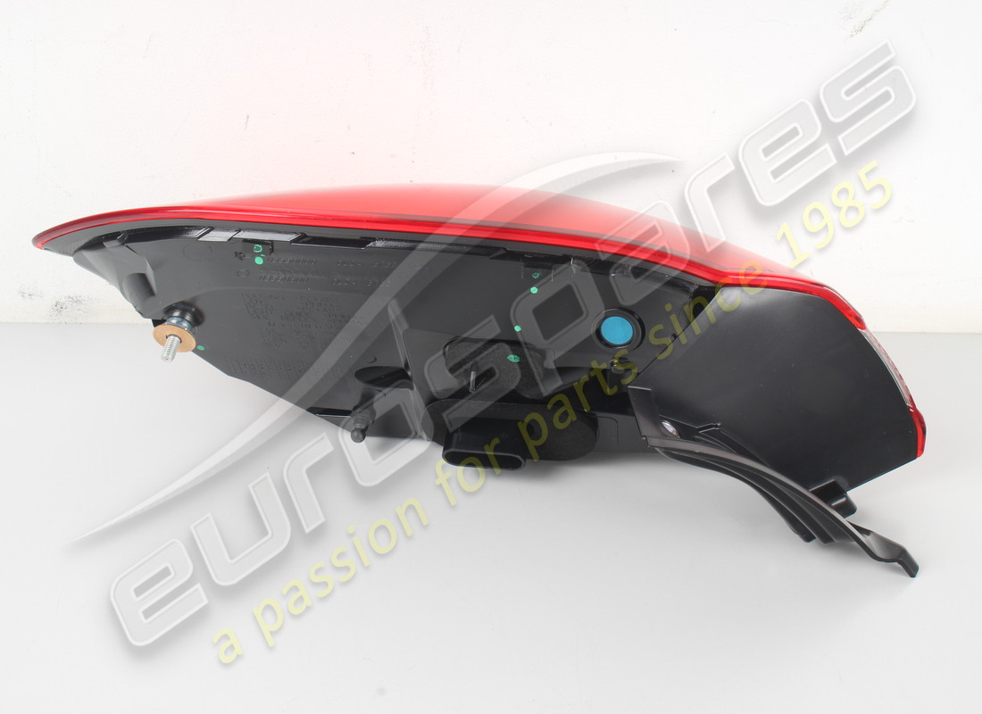 NEW OE RH REAR OUTER LIGHT. PART NUMBER 670107148 (3) new oe rh rear outer light. part number 670107148 (3)