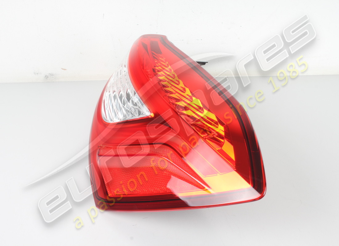 NEW OE RH REAR OUTER LIGHT. PART NUMBER 670107148 (2) new oe rh rear outer light. part number 670107148 (2)