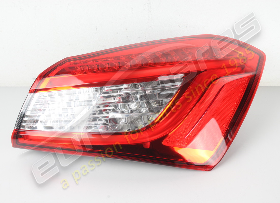 NEW OE RH REAR OUTER LIGHT. PART NUMBER 670107148 (1) new oe rh rear outer light. part number 670107148 (1)