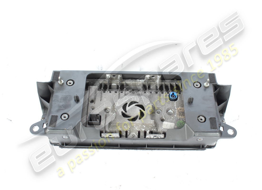 damaged ferrari centre dashboard display. part number 334588 (4)