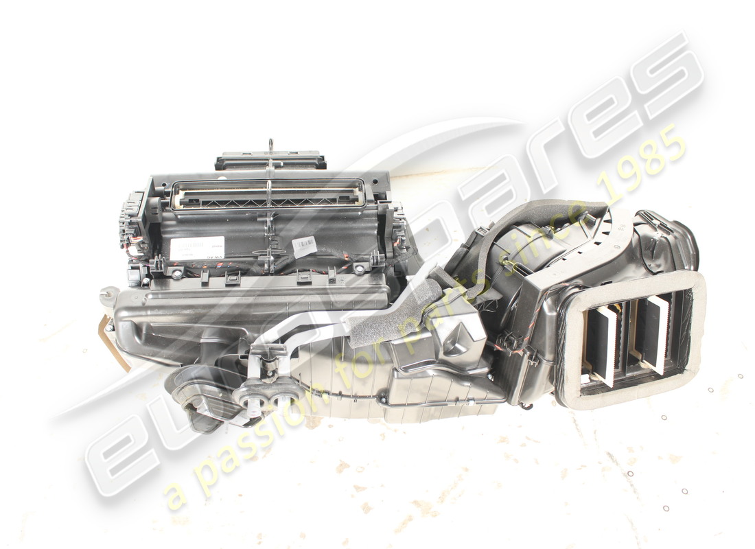 USED EUROSPARES COMPLETE EVAPORATOR HOUSING WITH FAN. PART NUMBER EAP1492307 (3) used eurospares complete evaporator housing with fan. part number eap1492307 (3)