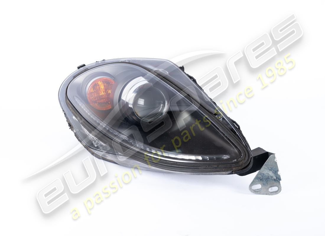 used ferrari rh headlight low/high beam b. part number 214158 (1)