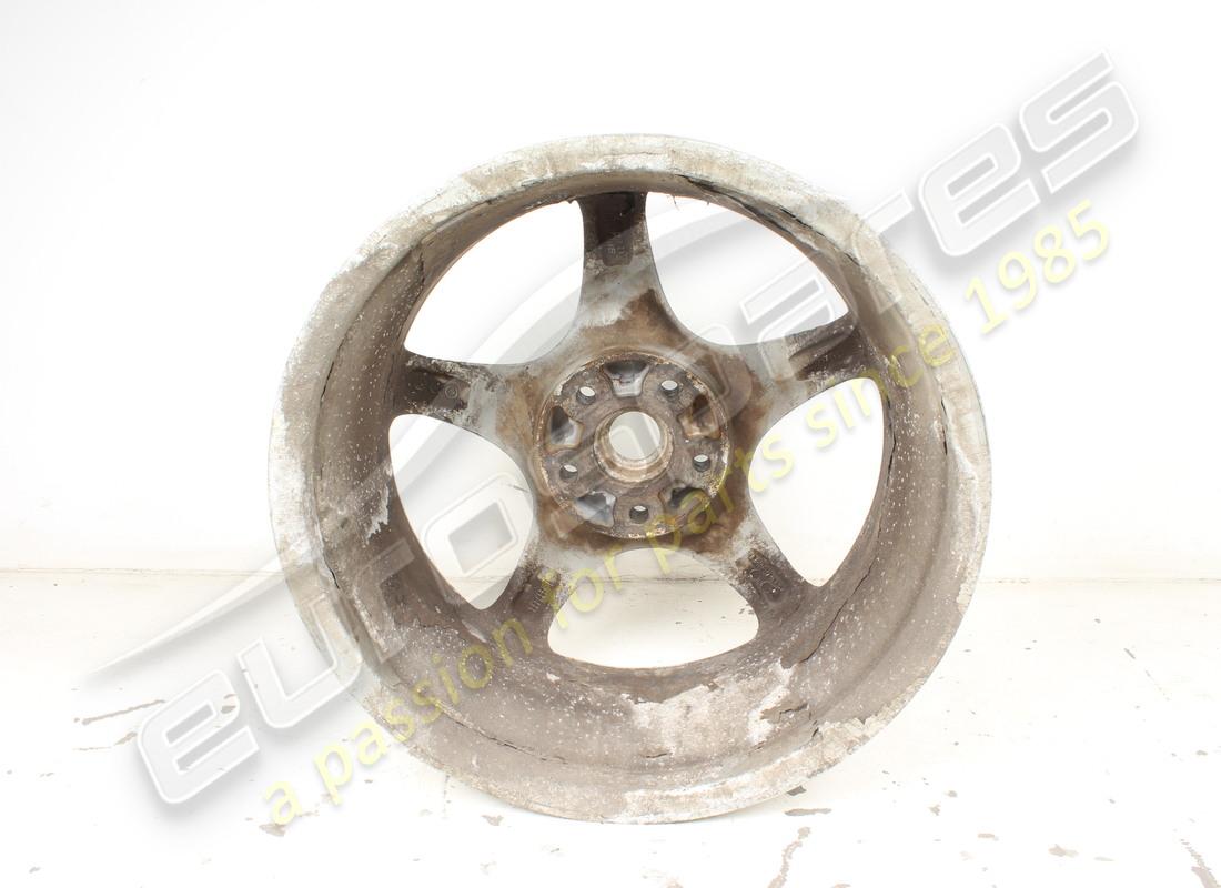 used ferrari front wheel rim 8jx18. part number 194186 (3)