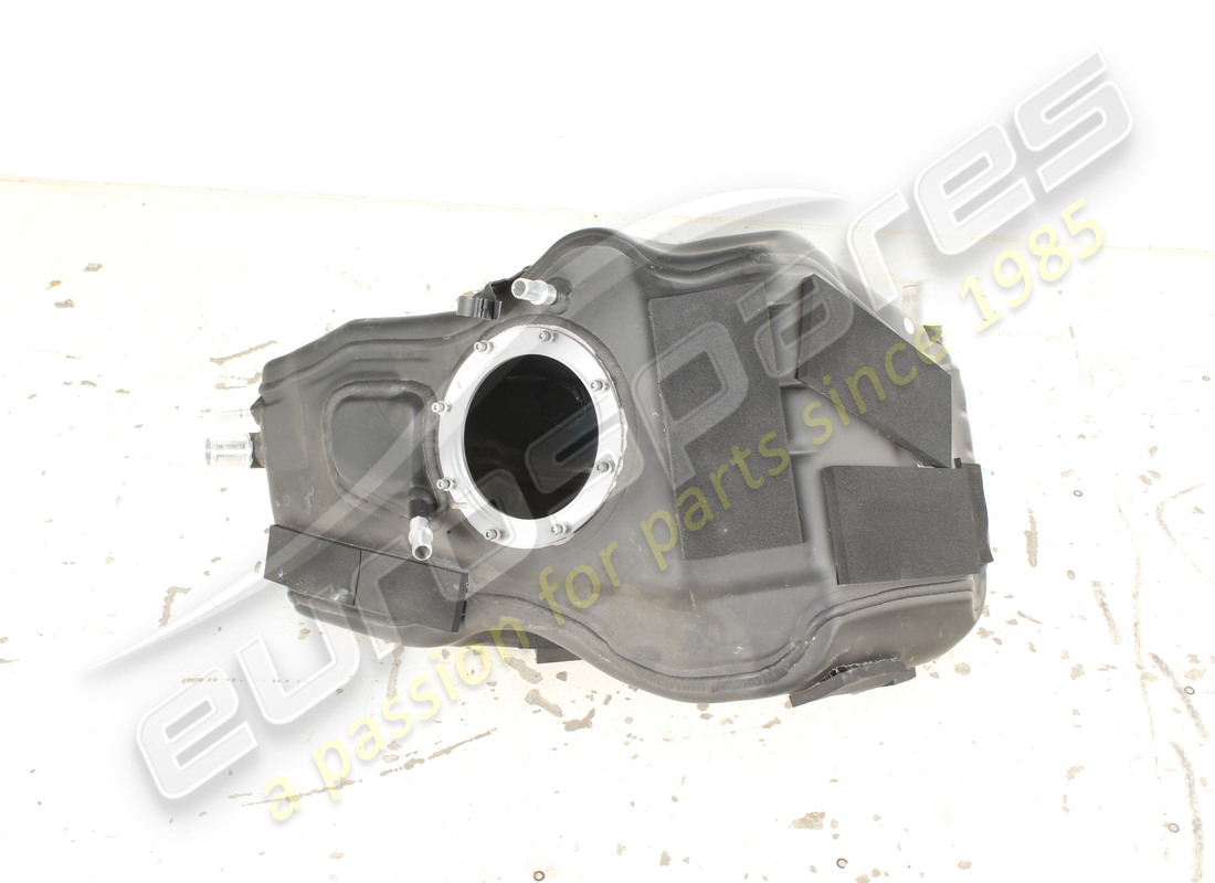 USED Ferrari RH FUEL TANK WITH CAPS AND PAINT AND VIBRATION DAMPERS . PART NUMBER 780722 (1)