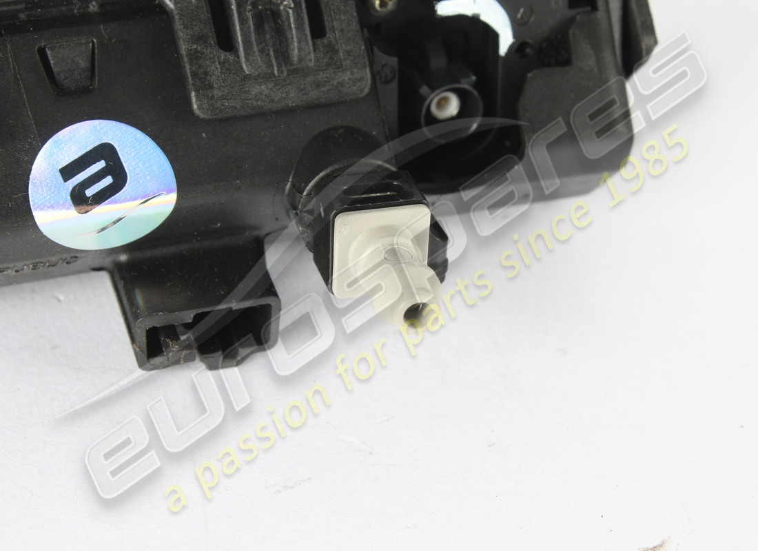 USED LAMBORGHINI MOMENTARY SWITCH TV3 U. SPRITZDUESE. PART NUMBER 760827566 (3) used lamborghini momentary switch tv3 u. spritzduese. part number 760827566 (3)