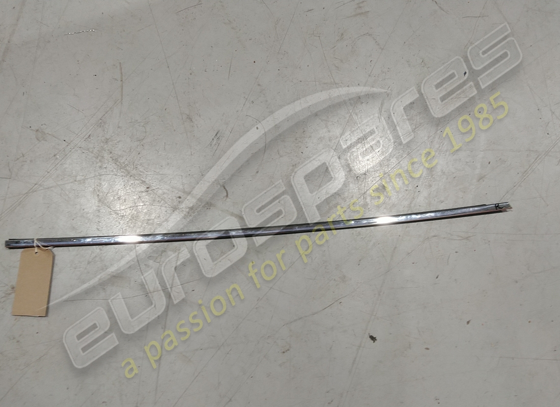 USED Aston Martin WEATHERSTRIP, WAIST, OUTER, RH . PART NUMBER 6G3320562BF (1)