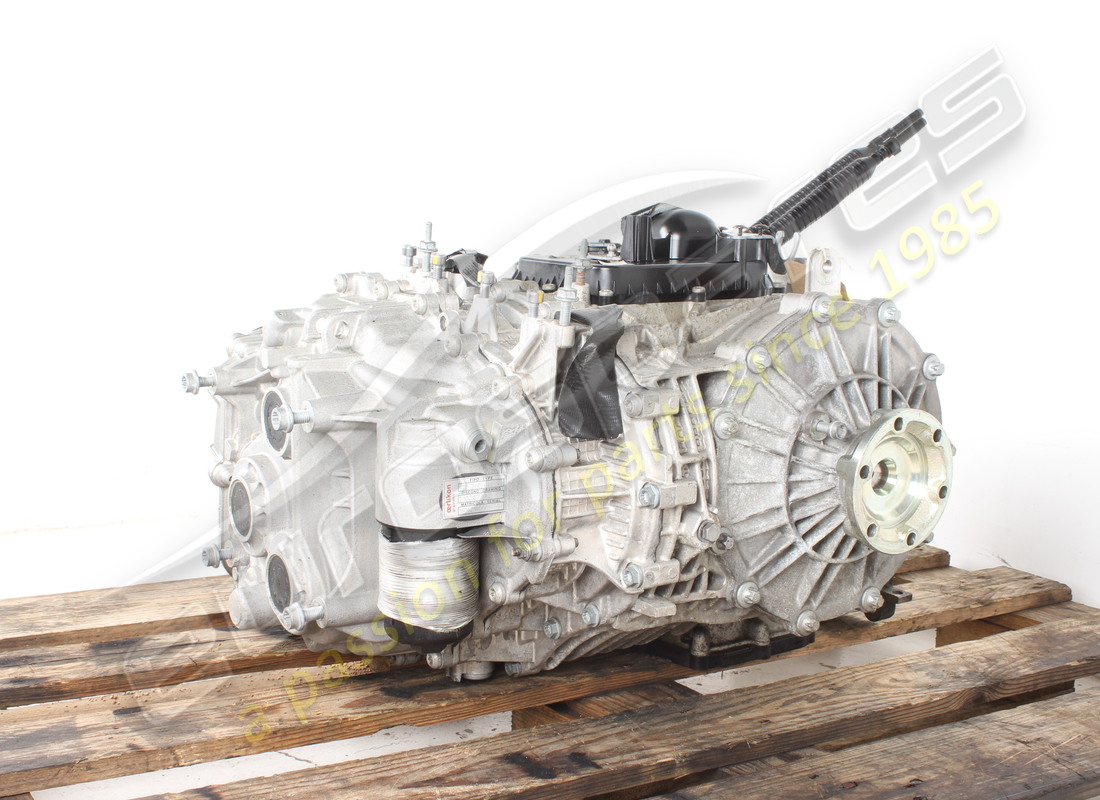 USED LAMBORGHINI 7-SPEED DUAL CLUTCH GEARBOX. PART NUMBER 0BZ300041B014 (3) used lamborghini 7-speed dual clutch gearbox. part number 0bz300041b014 (3)