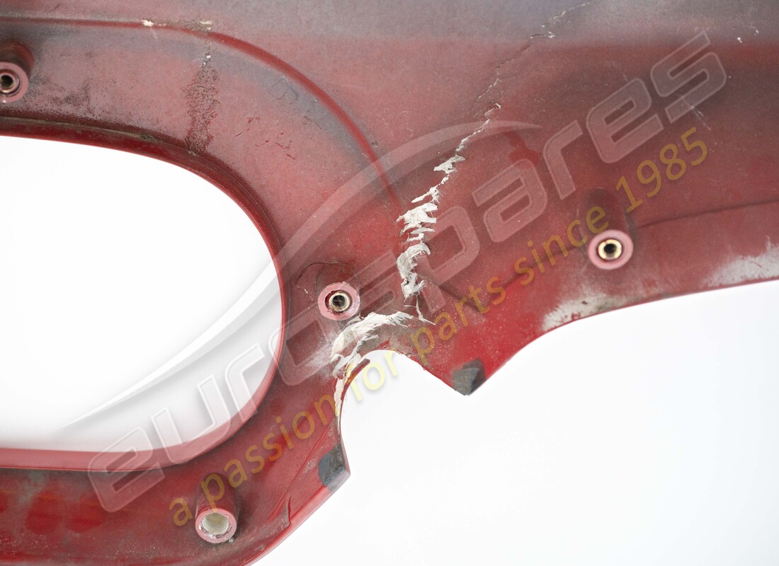 DAMAGED FERRARI COMPLETE REAR BUMPER. PART NUMBER 83825710 (9) damaged ferrari complete rear bumper. part number 83825710 (9)