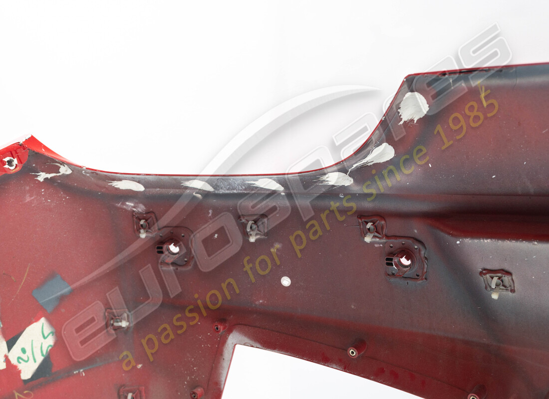 DAMAGED FERRARI COMPLETE REAR BUMPER. PART NUMBER 83825710 (10) damaged ferrari complete rear bumper. part number 83825710 (10)