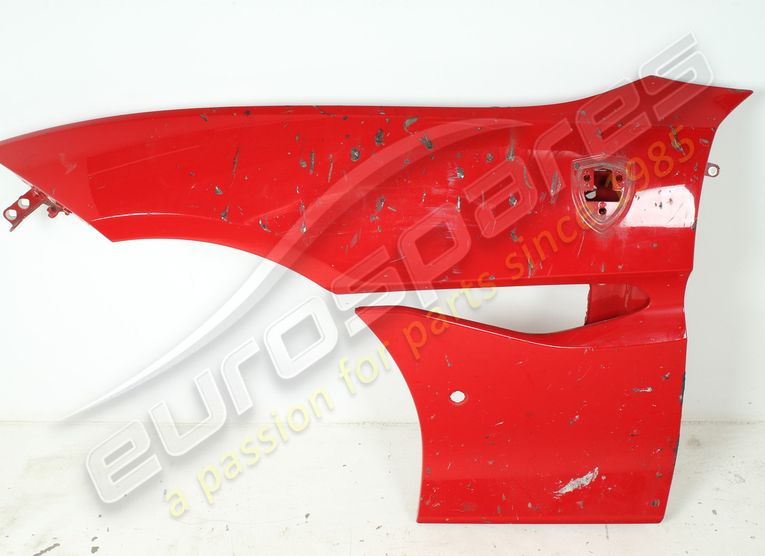 damaged ferrari front lh fender. part number 88750311 (2)