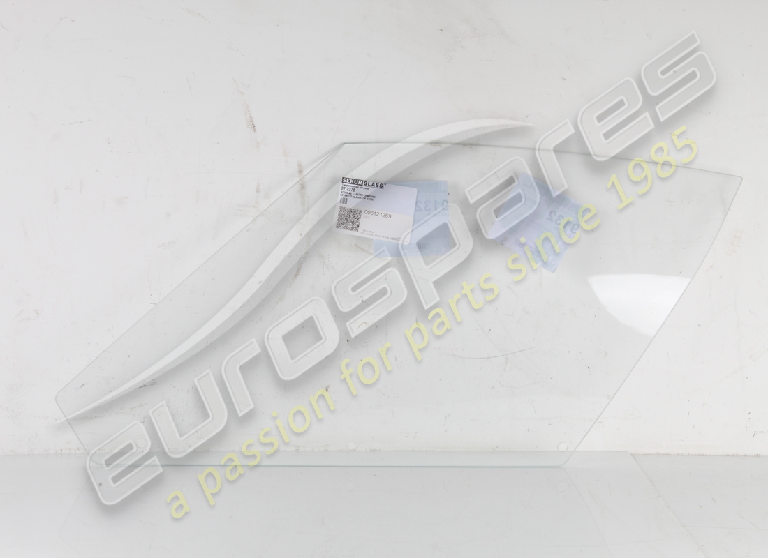 NEW EUROSPARES LH DOOR GLASS (CLEAR) 3 HOLES. PART NUMBER 006121269 (1) new eurospares lh door glass (clear) 3 holes. part number 006121269 (1)