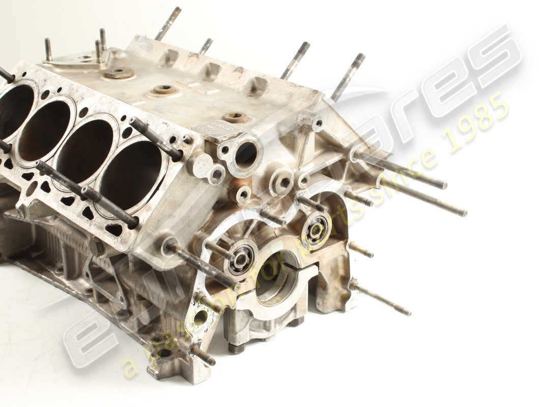 USED FERRARI 328 CRANKCASE. PART NUMBER 126191 (2) used ferrari 328 crankcase. part number 126191 (2)