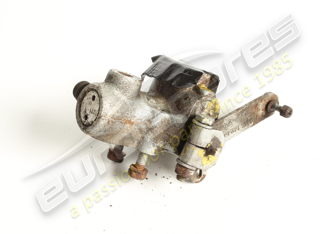 USED FERRARI VALVE. PART NUMBER 179048 (3) used ferrari valve. part number 179048 (3)