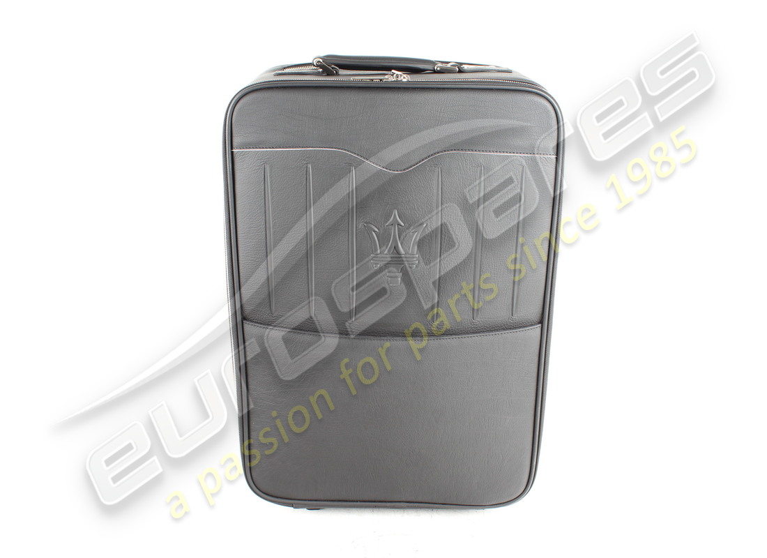 new maserati luggage set. part number 940000085 (4)