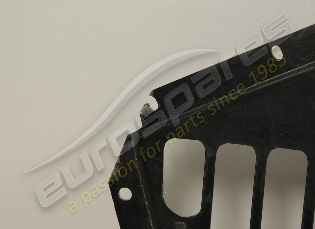 NEW (OTHER) LAMBORGHINI UNDERTRAY. PART NUMBER 400825201C (4) new (other) lamborghini undertray. part number 400825201c (4)