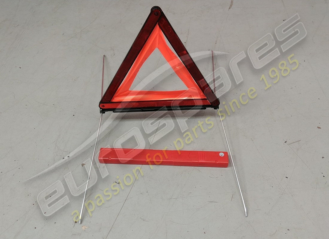 NEW (OTHER) LAMBORGHINI WARNING TRIANGLE. PART NUMBER 1T0860250C (1) new (other) lamborghini warning triangle. part number 1t0860250c (1)