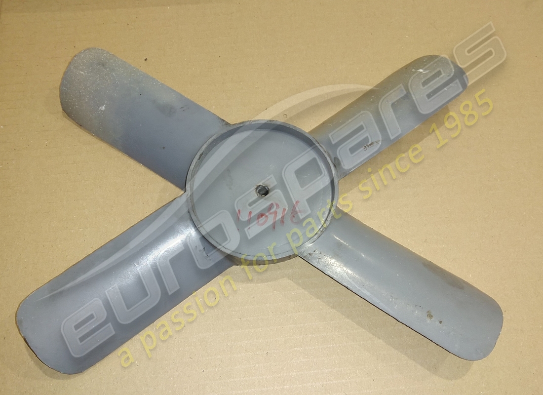USED FERRARI FAN BLADE (4-BLADE). PART NUMBER 110916 (1) used ferrari fan blade (4-blade). part number 110916 (1)
