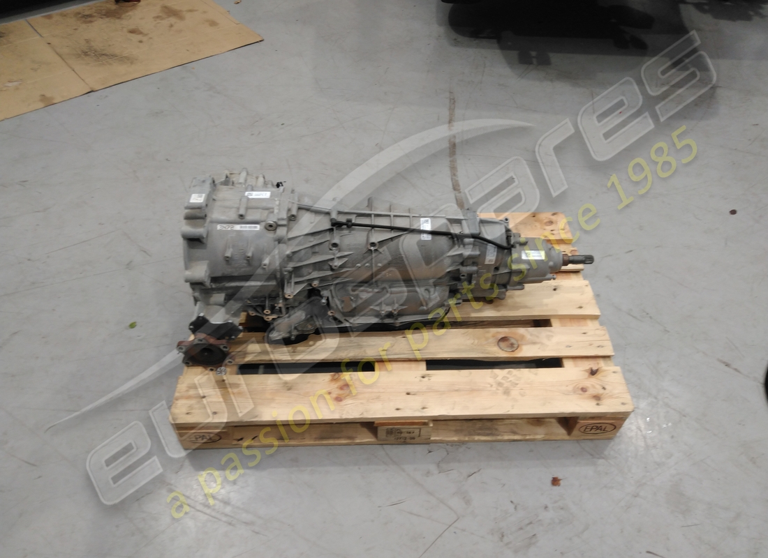 USED LAMBORGHINI AUTOMATIC TRANSMISSION, - AL952-8Q. PART NUMBER 0D6300036P (2) used lamborghini automatic transmission, - al952-8q. part number 0d6300036p (2)