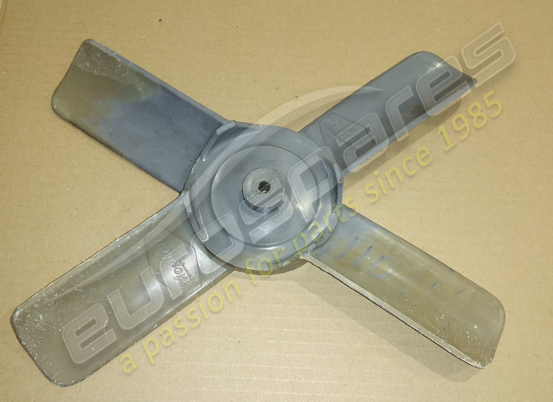 USED FERRARI FAN BLADE (4-BLADE). PART NUMBER 110916 (2) used ferrari fan blade (4-blade). part number 110916 (2)
