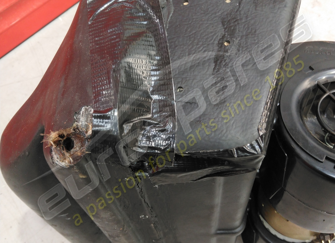 USED FERRARI EVAPORATOR ASSEMBLY RHD PART NUMBER 110550 (3) used ferrari evaporator assembly rhd part number 110550 (3)